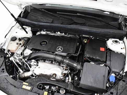 Certified 2022 Mercedes-Benz GLB 250 4MATIC image 6