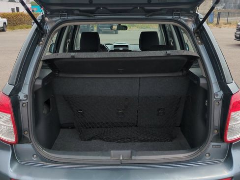 Used 2009 Suzuki SX4 AWD Hatchback w/ Touring Pkg image 16