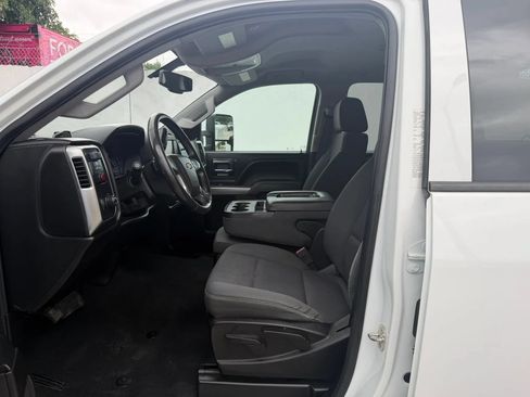 Used 2019 Chevrolet Silverado 2500 W/T RWD image 9