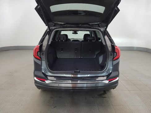 Used 2020 GMC Terrain SLT w/ Preferred Package image 29