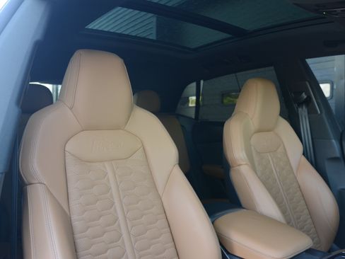 Used 2023 Audi RS Q8 AWD/4WD image 29