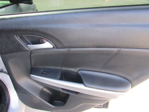 Used 2015 Honda Crosstour EX-L image 42