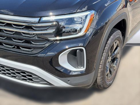 New 2026 Volkswagen Atlas Peak Edition AWD/4WD image 11