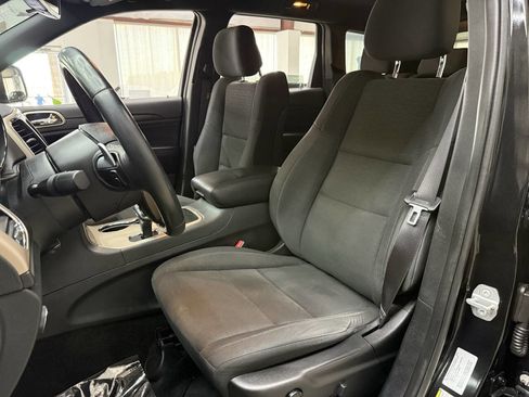 Used 2015 Jeep Grand Cherokee Laredo w/ Quick Order Package 23E AWD/4WD image 12