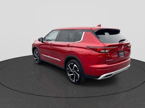 Used 2022 Mitsubishi Outlander SE image 6