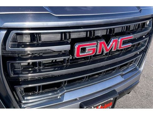 Used 2022 GMC Yukon XL AT4 w/ AT4 Premium Plus Package image 33