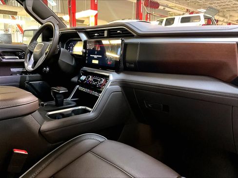 Used 2024 GMC Sierra 1500 Denali w/ Denali Reserve Package image 14