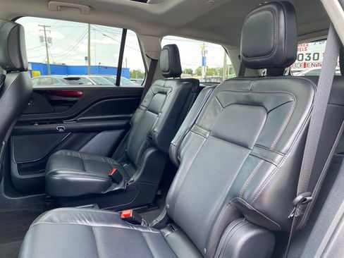 Used 2025 Lincoln Aviator Reserve w/ Illumination Package AWD/4WD image 17