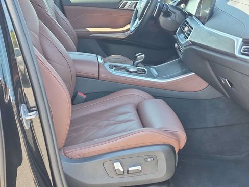 Used 2023 BMW X5 xDrive45e w/ Climate Comfort Package AWD/4WD image 24