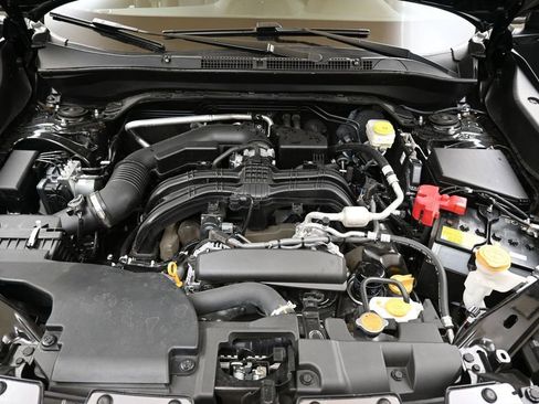 Certified 2025 Subaru Forester Premium AWD/4WD image 9
