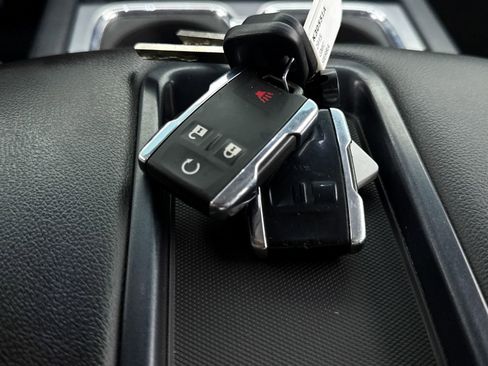 Used 2015 GMC Sierra 1500 SLT w/ Suspension Package, Off-Road image 36