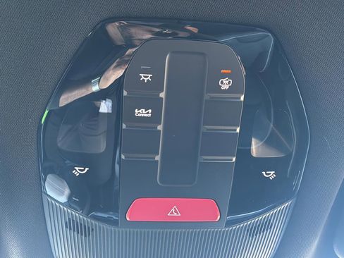 New 2025 Kia K4 GT-Line image 35