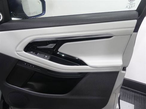 Used 2020 Land Rover Range Rover Evoque R-Dynamic SE AWD/4WD image 16