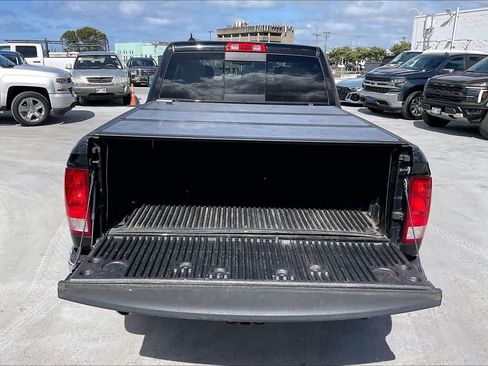Used 2019 RAM 1500 Big Horn AWD/4WD image 18