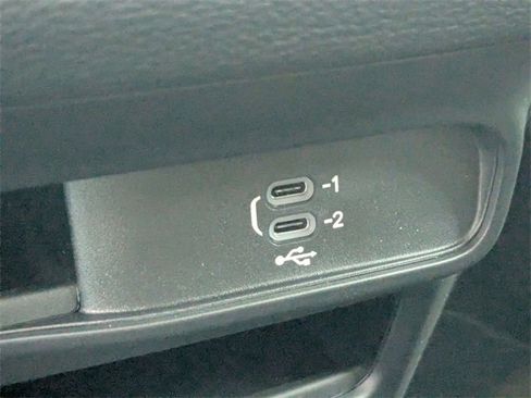 New 2026 Chrysler Pacifica Select image 21