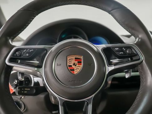 Used 2017 Porsche Cayenne Platinum Edition AWD/4WD image 23