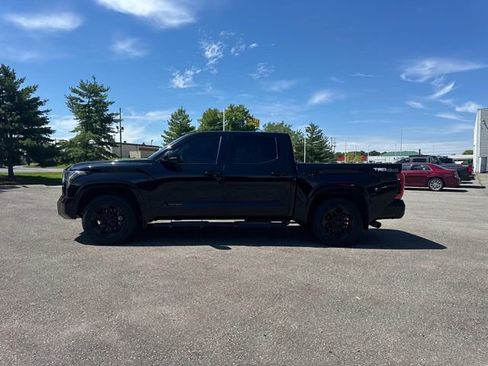 Used 2024 Toyota Tundra Platinum w/ TRD Off-Road Package AWD/4WD image 8