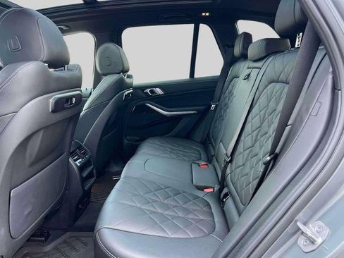Used 2024 BMW X5 xDrive40i w/ Parking Assistance Package AWD/4WD image 12