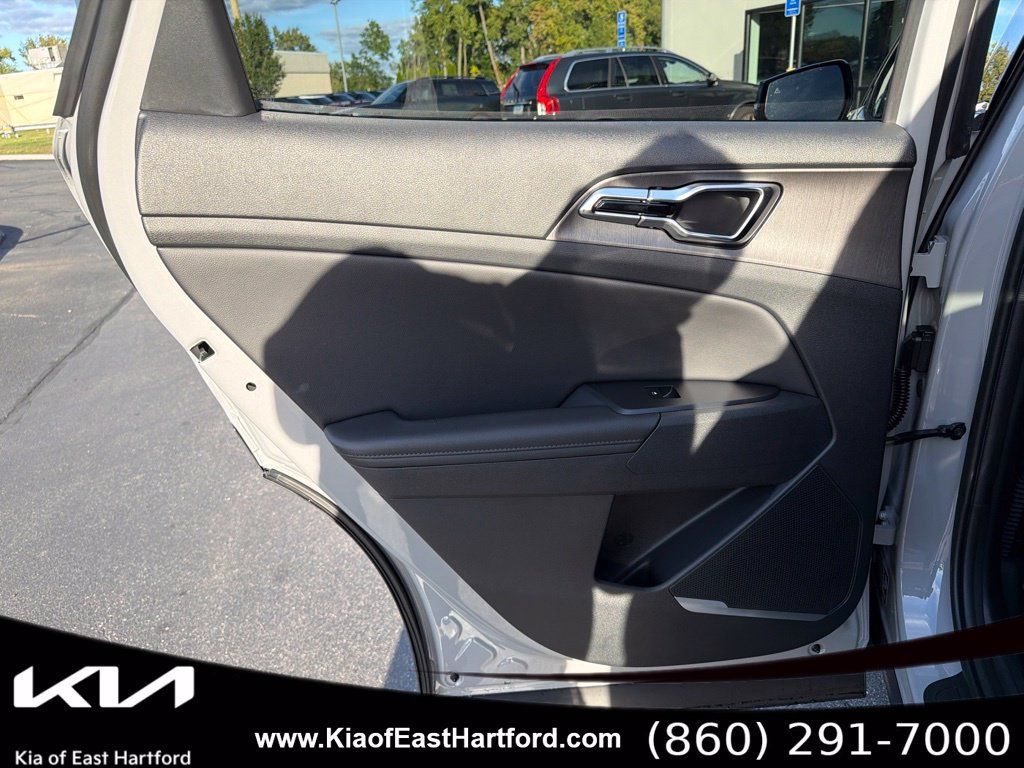 New 2027 Kia Sportage X-Line AWD/4WD image 17