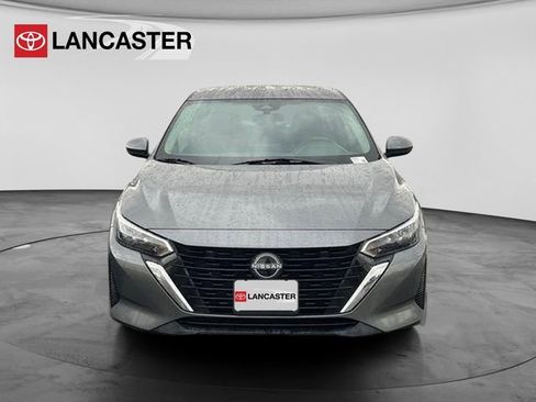 Used 2024 Nissan Sentra SV image 2