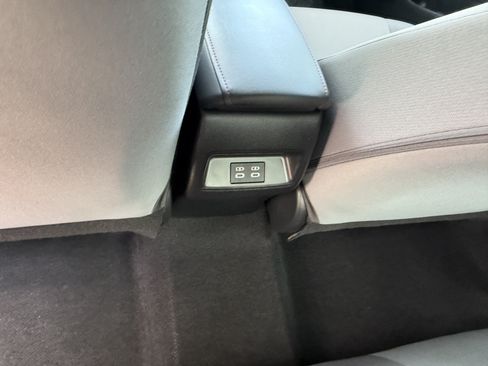Certified 2025 Toyota Corolla SE FWD image 28