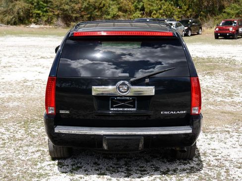 Used 2012 Cadillac Escalade Luxury image 7