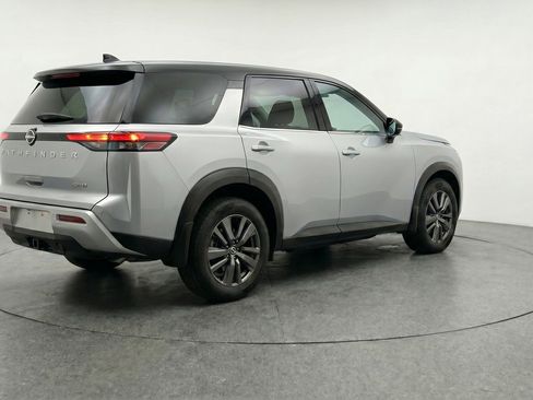 Used 2025 Nissan Pathfinder SV AWD/4WD image 9