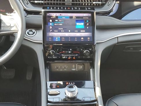Used 2023 Jeep Grand Cherokee 4WD 4xe image 29