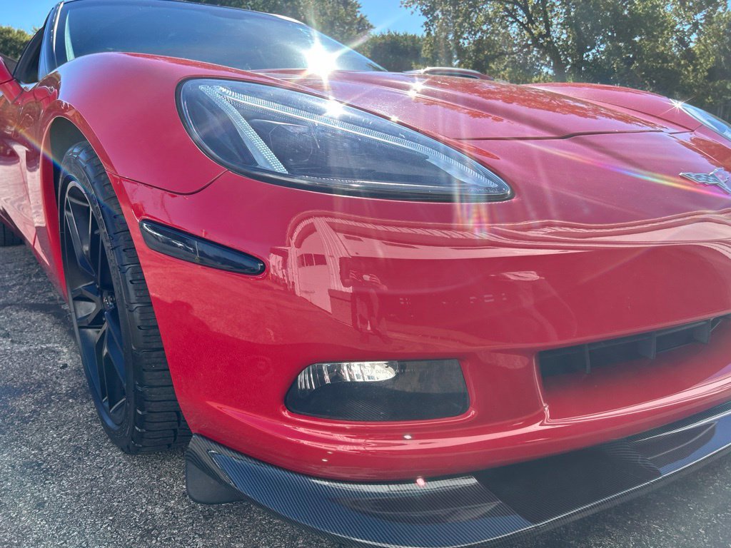 Used 2006 Chevrolet Corvette Coupe w/ Preferred Equipment Group RWD image 2