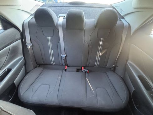 Used 2026 Hyundai Elantra Hybrid FWD image 36