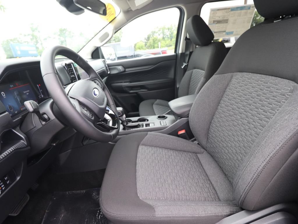 New 2026 Ford Ranger XLT w/ Black Appearance Package RWD image 2