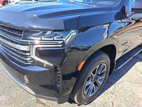 Used 2022 Chevrolet Tahoe LT w/ Luxury Package AWD/4WD image 23