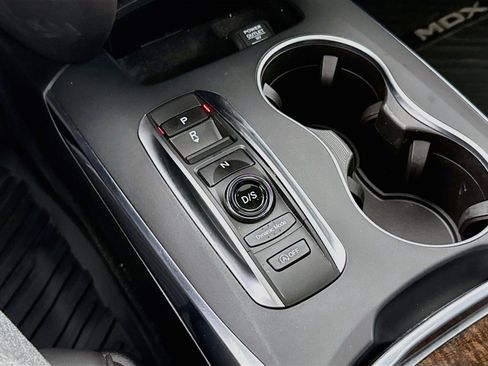 Used 2020 Acura MDX SH-AWD image 18