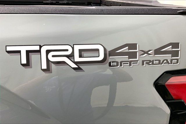 Used 2024 Toyota Tundra Platinum w/ TRD Off-Road Package AWD/4WD image 8