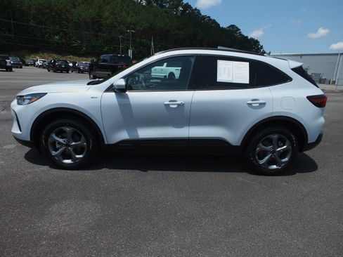 Used 2025 Ford Escape ST-Line Select AWD/4WD image 6