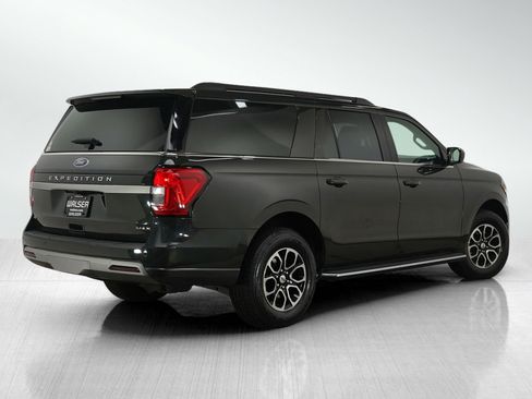 Used 2023 Ford Expedition Max XLT image 6