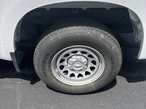 Certified 2023 Chevrolet Silverado 1500 W/T w/ WT Value Package AWD/4WD image 9