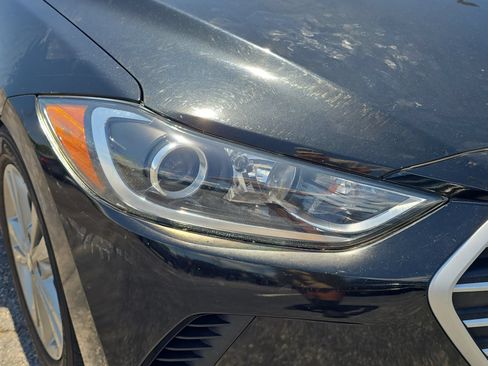 Used 2017 Hyundai Elantra SE FWD image 7