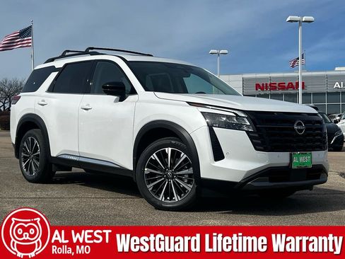 New 2026 Nissan Pathfinder Platinum w/ Cargo Package AWD/4WD image 1