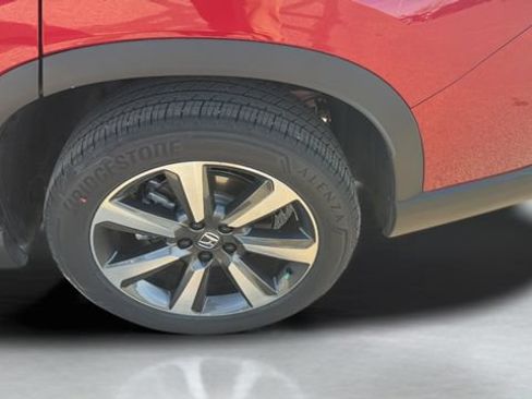 Certified 2025 Honda Pilot Elite image 13