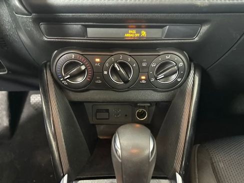 Used 2018 Toyota Yaris iA image 23