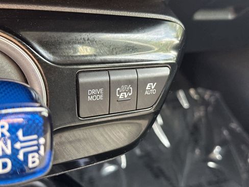 Used 2021 Toyota Prius Prime LE image 26