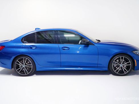 Used 2022 BMW 330i Sedan w/ M Sport Package image 4