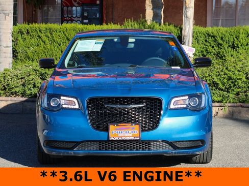 Used 2023 Chrysler 300 Touring w/ Sport Appearance Package image 3
