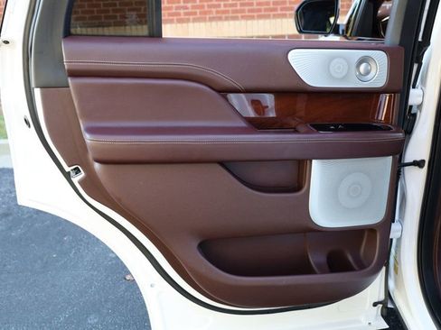 Used 2018 Lincoln Navigator Black Label w/ Cargo Package image 18