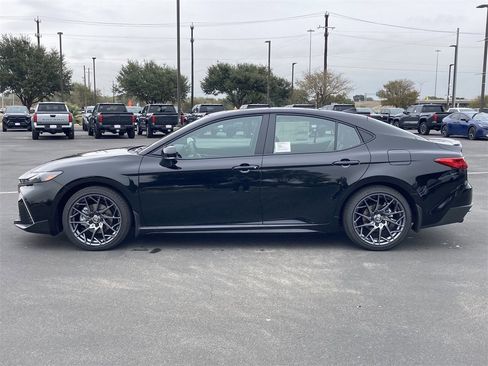 New 2026 Toyota Camry Hybrid image 8