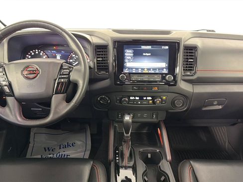 Used 2023 Nissan Frontier PRO-4X w/ Pro-4X Premium Package AWD/4WD image 19
