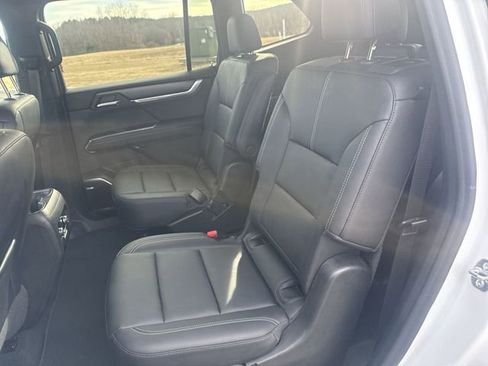 Used 2024 GMC Acadia Elevation AWD/4WD image 26