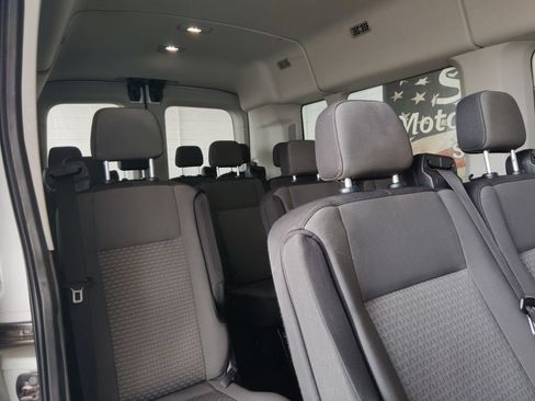 Used 2024 Ford Transit 350 XLT RWD image 17