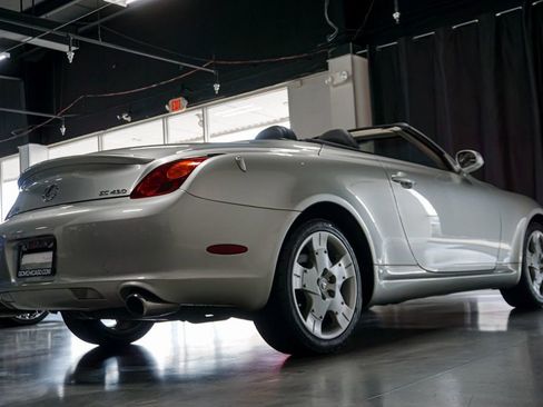 Used 2004 Lexus SC 430 Convertible RWD image 9